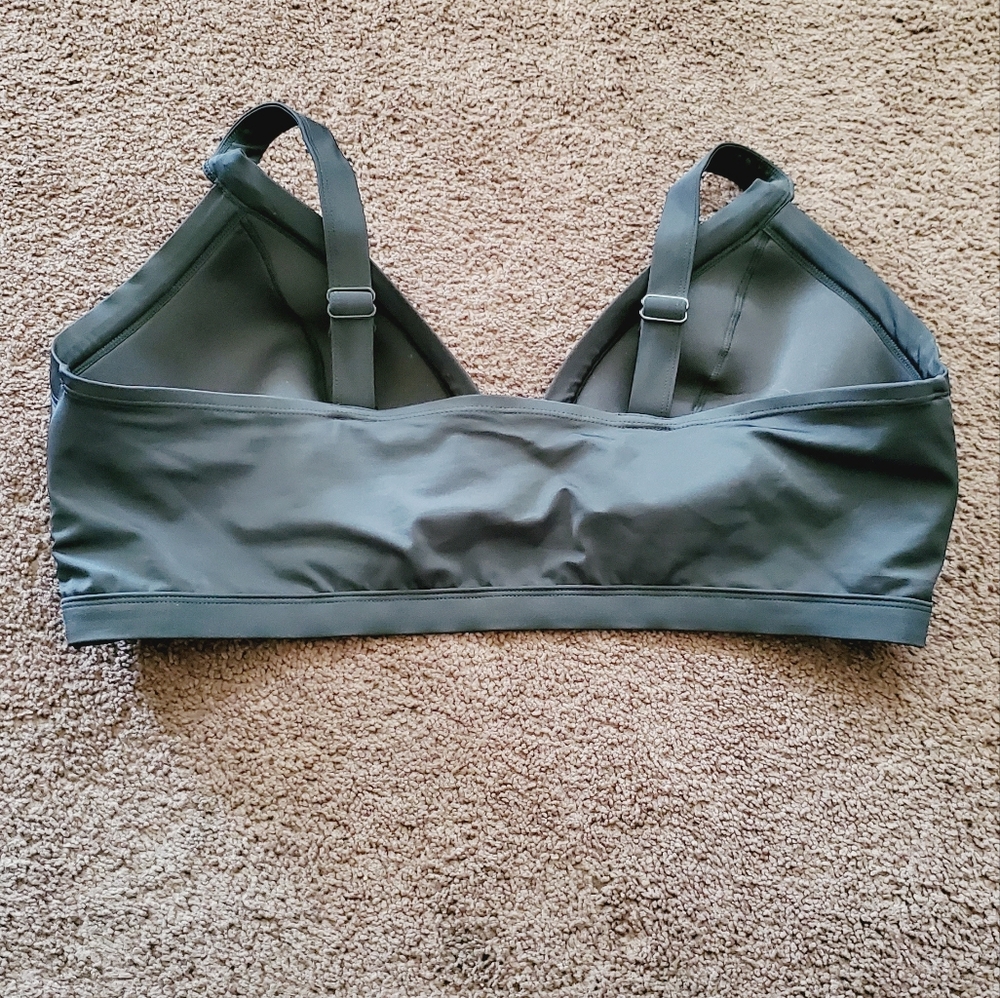 Swim By Cacique Bikini Top Black Triangle No-Wire Gold Ring Size 26 - Picture 4 of 6